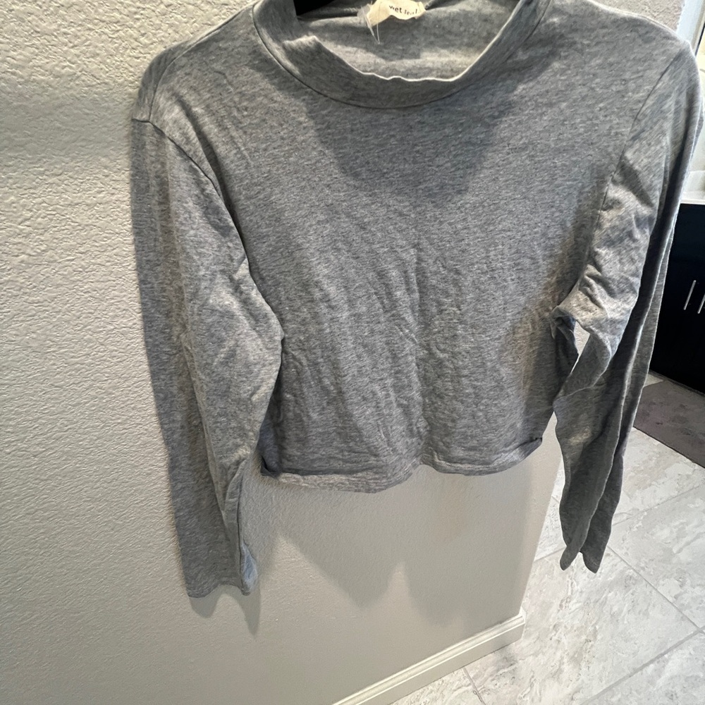 Wet Seal Gray Long Sleeve Crop Tee with Mandarin Collar
